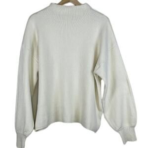 VICI EXCLUSIVE X‎ FATE CREAM MOCK NECK SWEATER SIZE L NWT